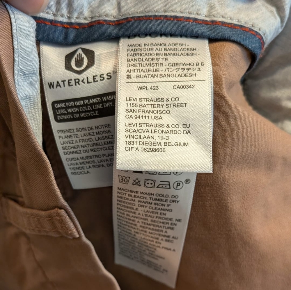 Dockers Dark Salmon Cargo Cotton Shorts, Size W 30 - Picture 10 of 15